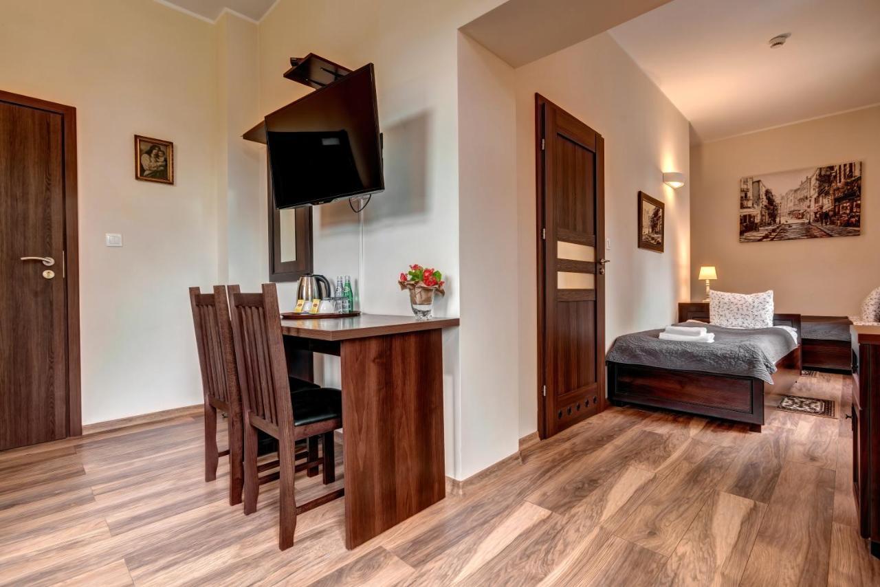Hotel Charlotta Jedlina-Zdroj Exteriör bild