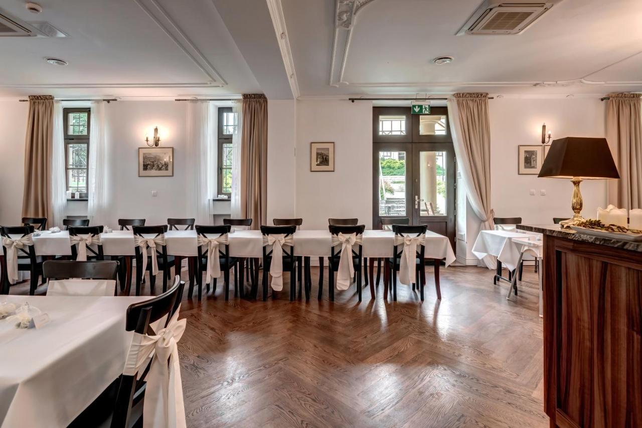 Hotel Charlotta Jedlina-Zdroj Exteriör bild