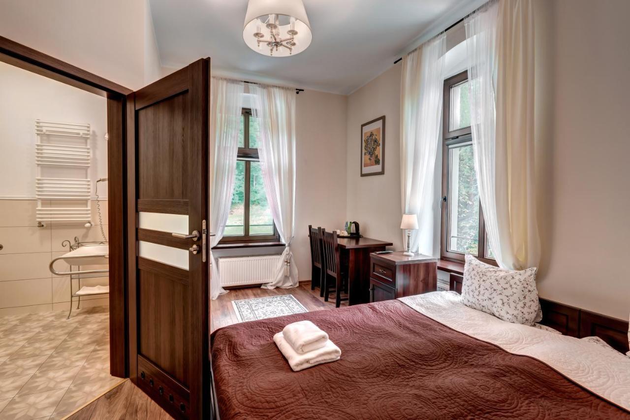 Hotel Charlotta Jedlina-Zdroj Exteriör bild
