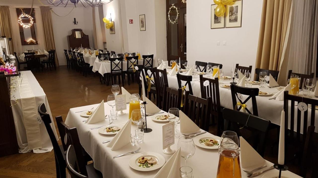 Hotel Charlotta Jedlina-Zdroj Exteriör bild